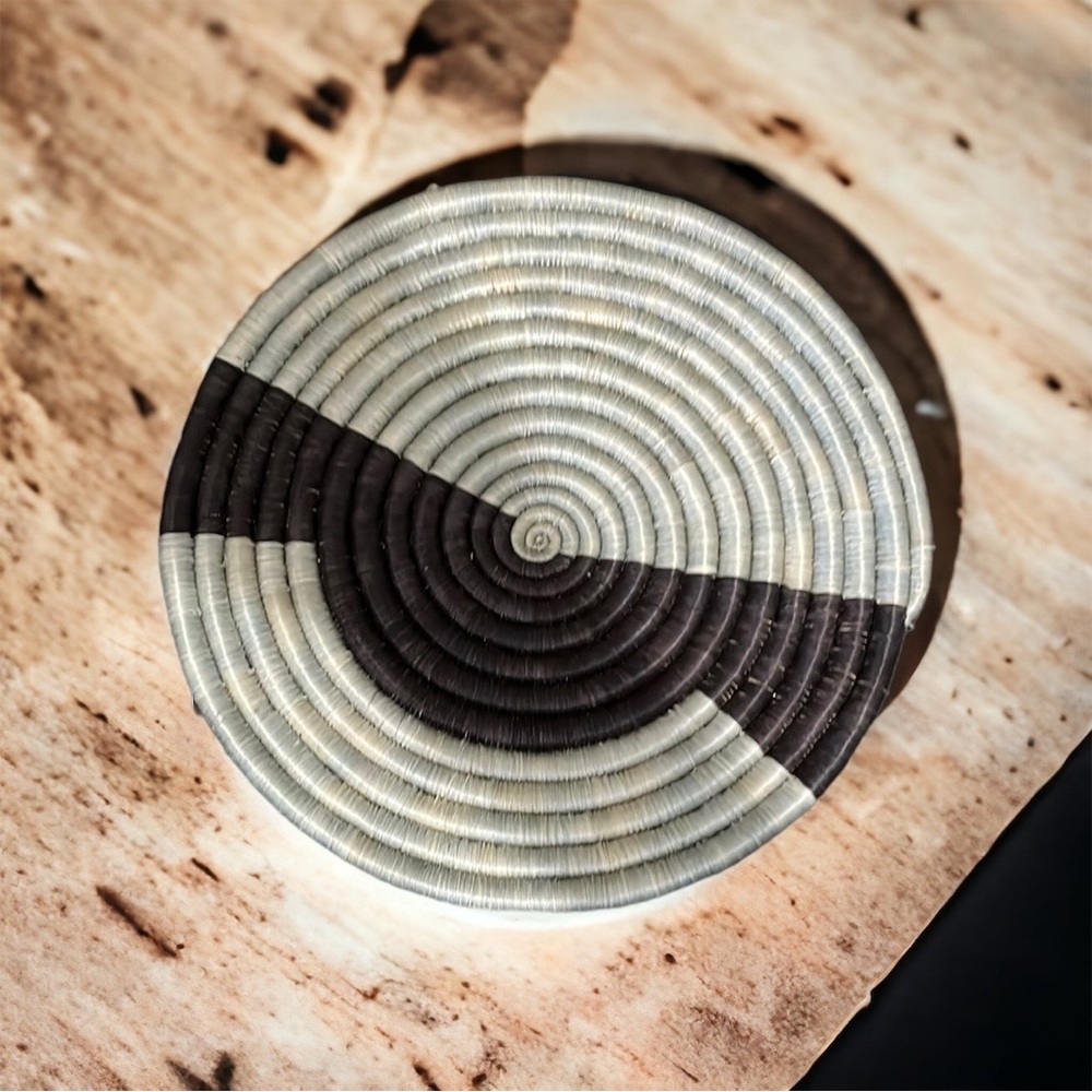 Hand made African trivet from Uganda.
